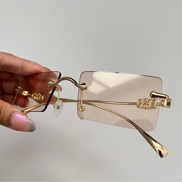Y2K Peach Gold Square Rimless Sunglasses with generic case included - Picture 5 of 10